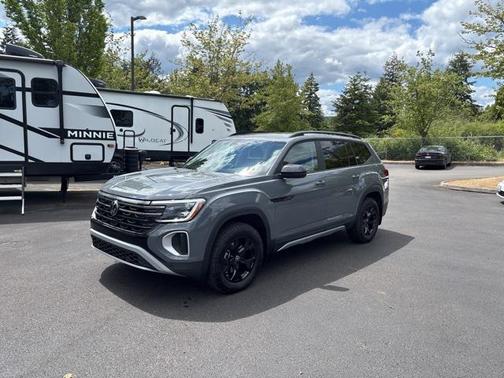 2025 Volkswagen Atlas 2.0T Peak Edition