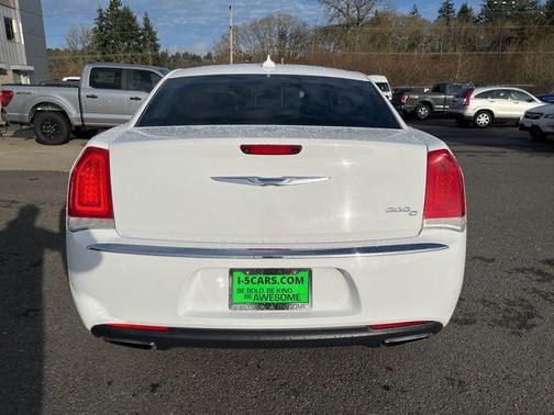 2017 Chrysler 300C Base