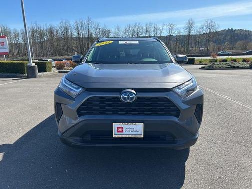 2022 Toyota RAV4 Hybrid XLE