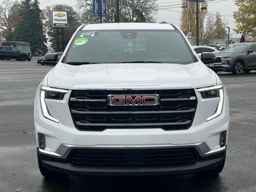 2024 GMC Acadia Elevation