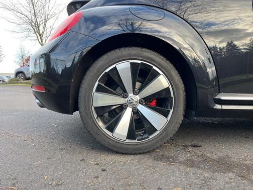 2013 Volkswagen Beetle 2.0T
