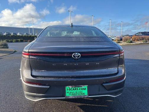 2024 Toyota Crown XLE