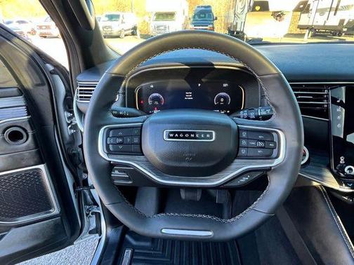 2023 Jeep Wagoneer L Series II 4x4