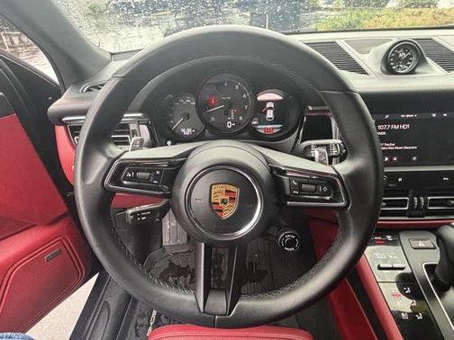 2022 Porsche Macan Base