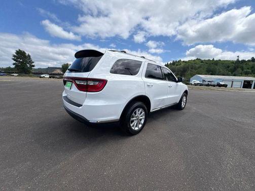 White Knuckle Clearcoat 2022 Dodge Durango SXT AWD