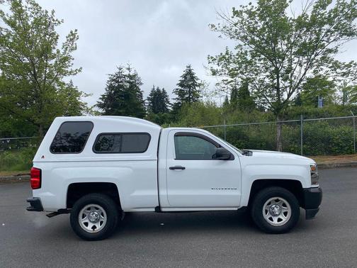Summit White 2017 Chevrolet Silverado 1500 WT