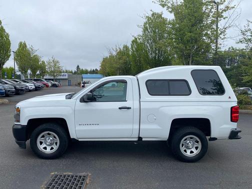 Summit White 2017 Chevrolet Silverado 1500 WT