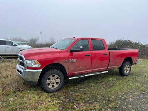 2018 RAM 3500 Tradesman Crew Cab 4x4 8' Box
