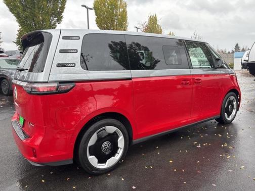 2025 Volkswagen ID. Buzz Pro S Plus with 4MOTION
