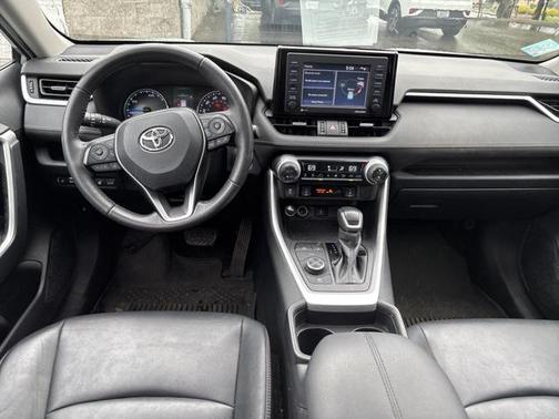 2021 Toyota RAV4 Hybrid XLE Premium