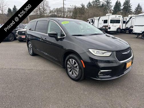 2023 Chrysler Pacifica Hybrid Touring L