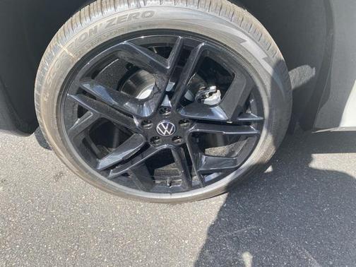 2025 Volkswagen Tiguan 2.0T SE R-Line Black 4MOTION