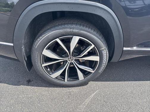 2025 Volkswagen Atlas 2.0T SEL Premium R-Line 4MOTION