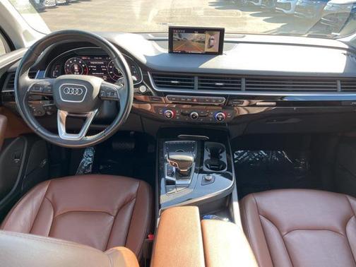 2019 Audi Q7 55 Premium Plus