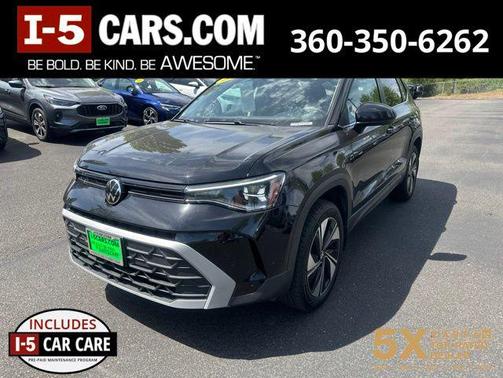 Deep Black Pearl 2025 Volkswagen Taos 1.5T SE