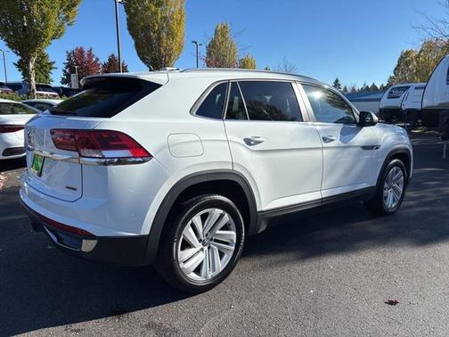 2022 Volkswagen Atlas Cross Sport 3.6L V6 SE w/Technology