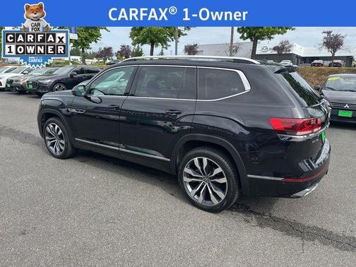 Deep Black 2023 Volkswagen Atlas 3.6L SEL Premium
