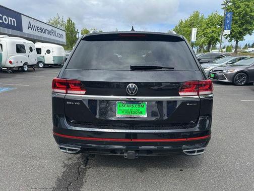 Deep Black 2023 Volkswagen Atlas 3.6L SEL Premium