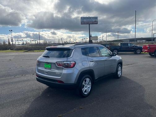 2022 Jeep Compass Latitude