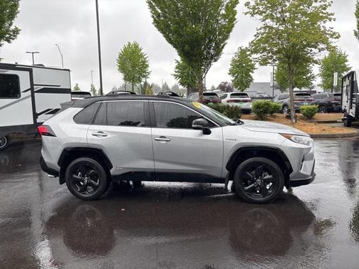 2019 Toyota RAV4 Hybrid SE