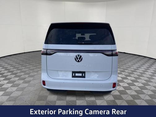 Candy White 2025 Volkswagen ID. Buzz Pro S