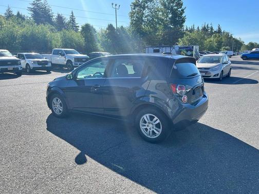 Blue Velvet Metallic 2016 Chevrolet Sonic LT