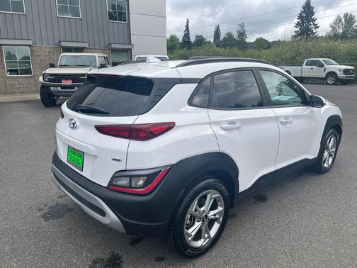 Lunar White 2023 Hyundai KONA SEL