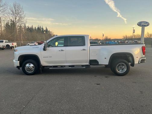 2022 Chevrolet Silverado 3500 High Country