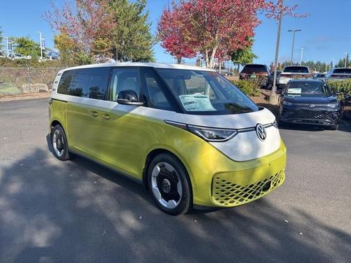 2025 Volkswagen ID. Buzz Pro S Plus with 4MOTION