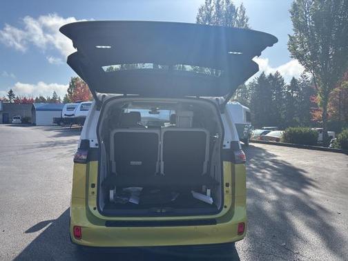 2025 Volkswagen ID. Buzz Pro S Plus with 4MOTION