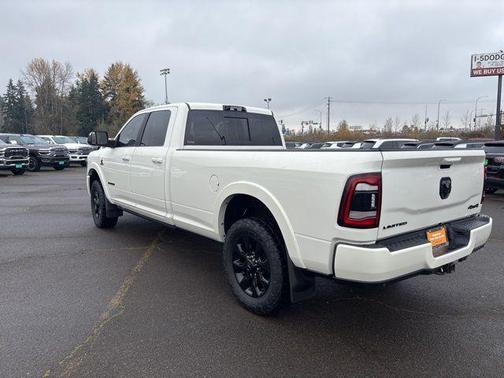 2022 RAM 3500 Limited Crew Cab 4x4 8' Box