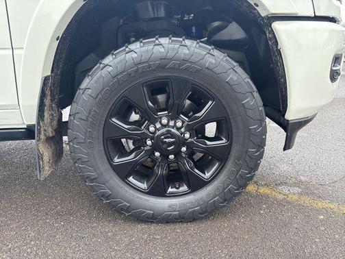 2022 RAM 3500 Limited Crew Cab 4x4 8' Box