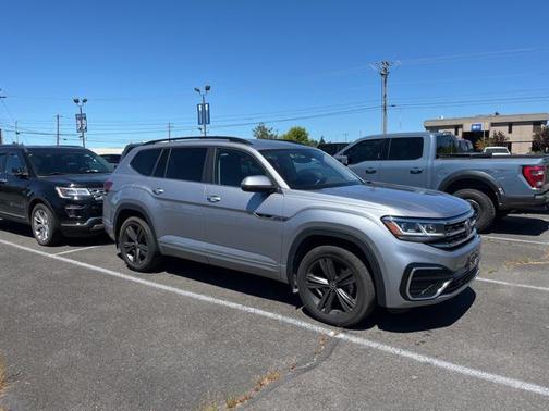 2021 Volkswagen Atlas 3.6L SE w/Technology