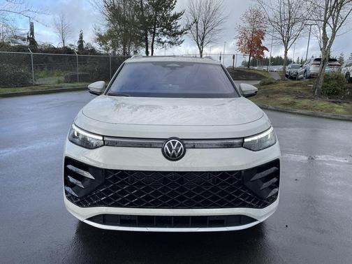 2026 Volkswagen Tiguan 2.0T SEL R-Line 4MOTION