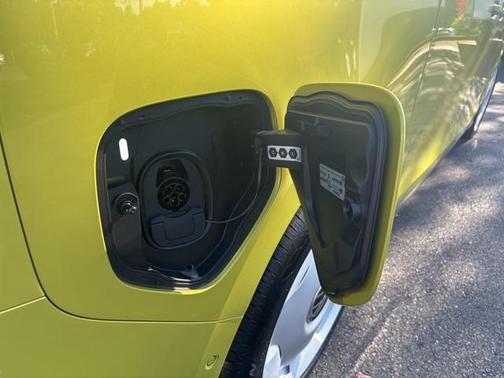 2025 Volkswagen ID. Buzz 1st Edition with 4MOTION