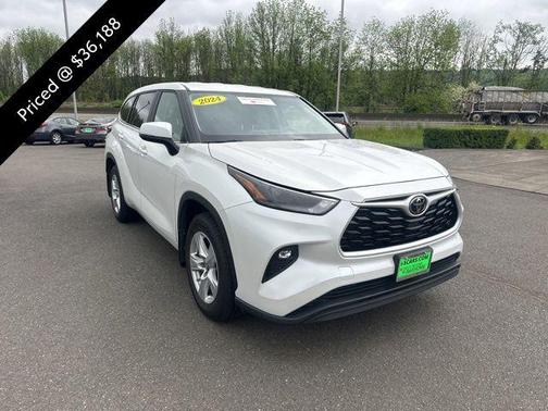 Wind Chill Pearl 2024 Toyota Highlander LE