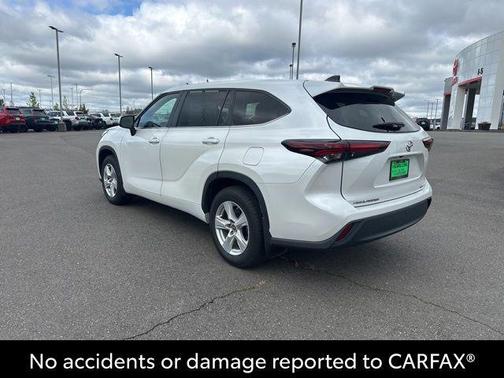 Wind Chill Pearl 2024 Toyota Highlander LE