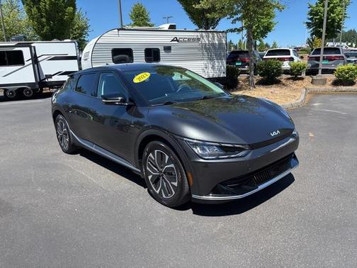 2022 Kia EV6 Light