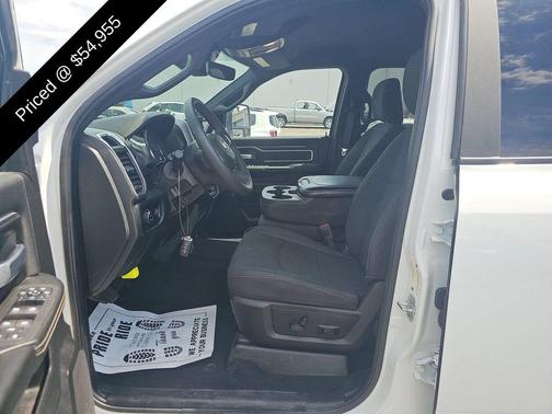 Bright White Clearcoat 2025 RAM 2500 Big Horn Crew Cab 4x4 6'4' Box