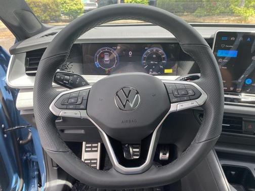 2025 Volkswagen Tiguan 2.0T SE R-Line Black 4MOTION