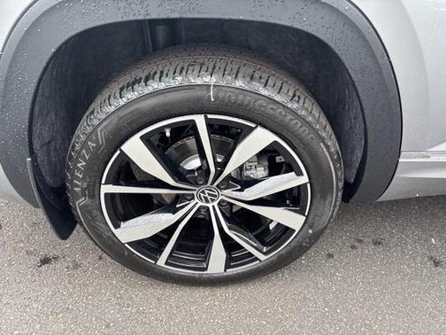 2025 Volkswagen Atlas 2.0T SEL Premium R-Line 4MOTION