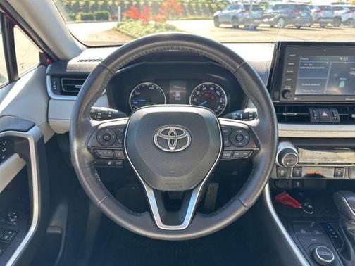 2021 Toyota RAV4 Hybrid XLE Premium