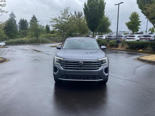 2025 Volkswagen Atlas 2.0T SE w/Technology 4MOTION