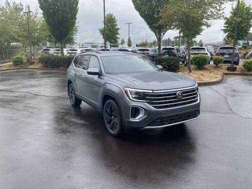 2025 Volkswagen Atlas 2.0T SE w/Technology 4MOTION