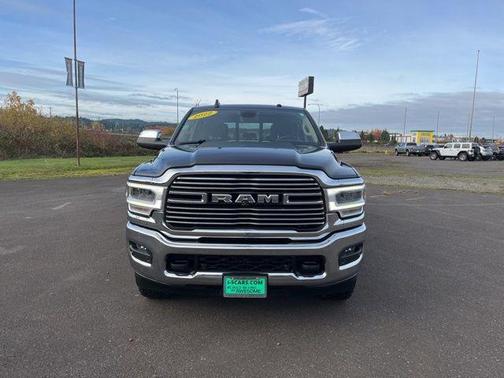 2022 RAM 3500 Laramie Crew Cab 4x4 8' Box