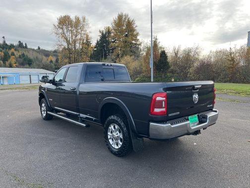 2022 RAM 3500 Laramie Crew Cab 4x4 8' Box