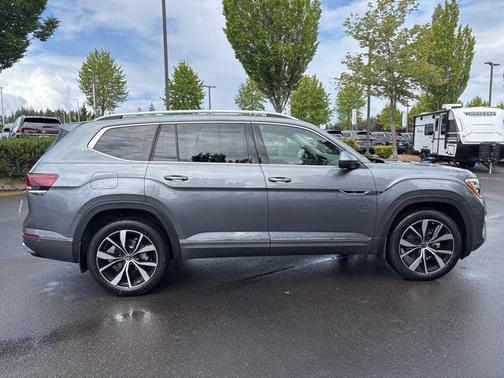 2025 Volkswagen Atlas 2.0T SEL Premium R-Line 4MOTION