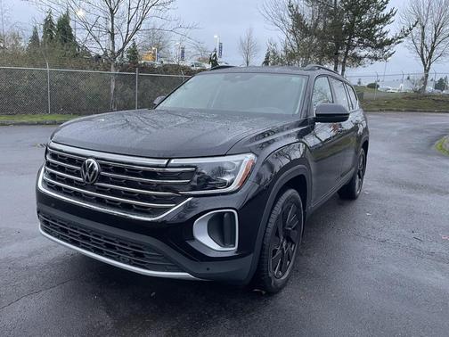 2026 Volkswagen Atlas 2.0T SE w/Technology 4MOTION