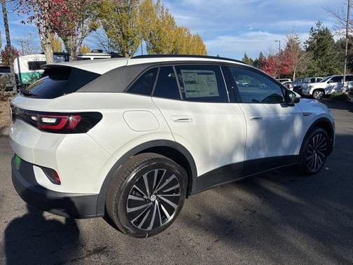 2025 Volkswagen ID.4 AWD Pro