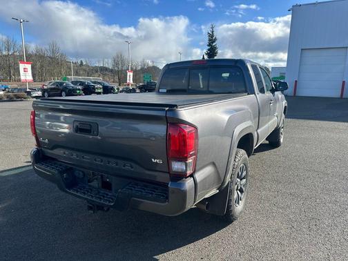 2022 Toyota Tacoma SR5